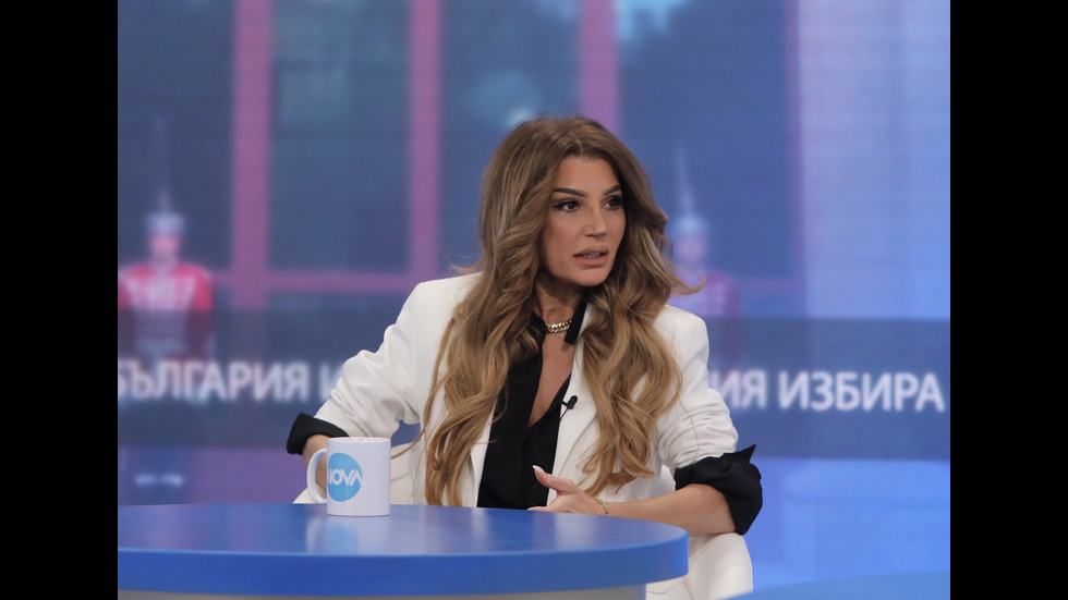 ЗАД КАДЪР: Изборното студио на NOVA