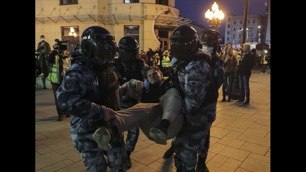 Над 100 задържани по време на протести срещу мобилизацията в Русия