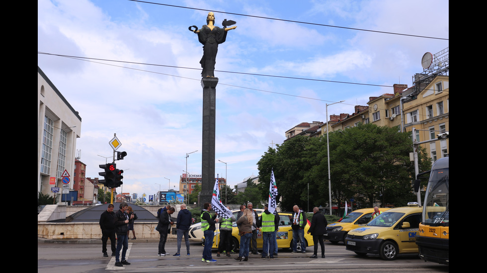 Протести и блокади парализираха София и други големи градове