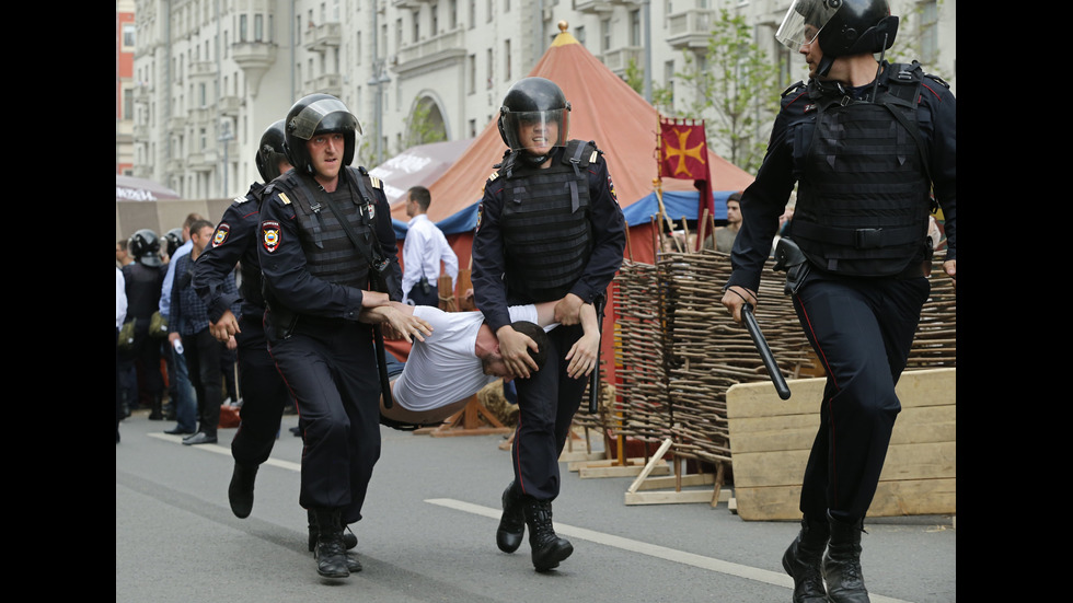 Антиправителствени протести и арестувани в Русия