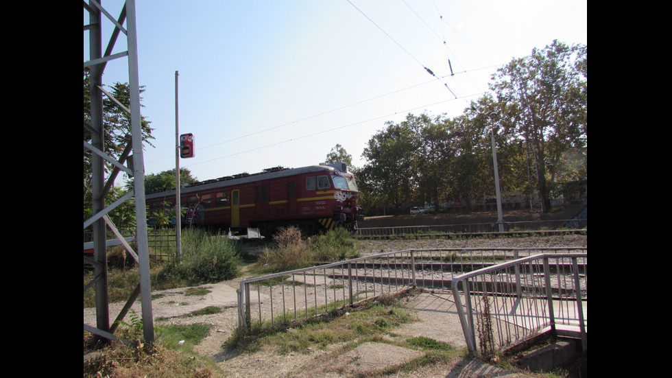 Възрастна жена едва не загуби живота си на жп линия в Русе