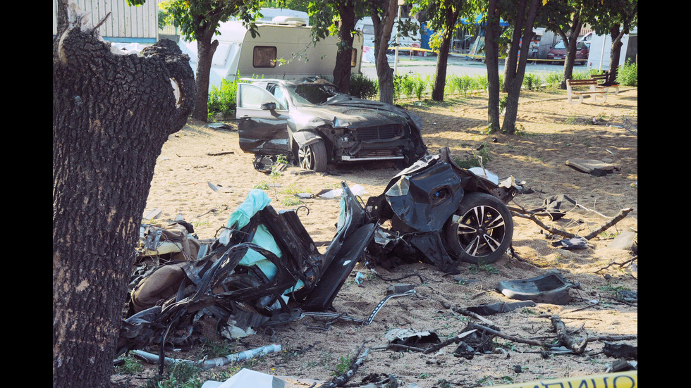 Трима загинали при тежка катастрофа в Айтос