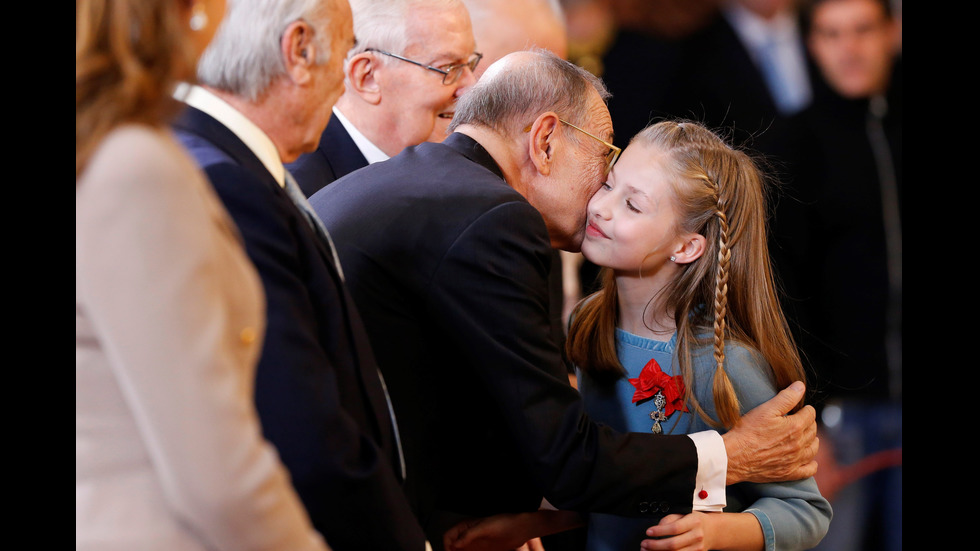 Испанският крал връчи престижно отличие на 12-годишната си дъщеря