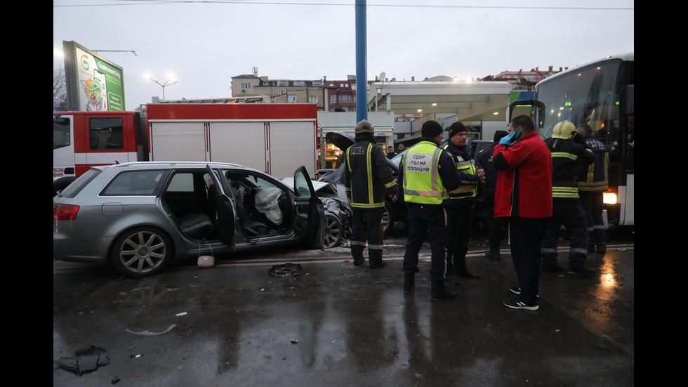 Гонка в центъра на София, има пострадал