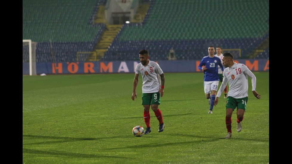 България претърпя поражение от Парагвай с 0:1