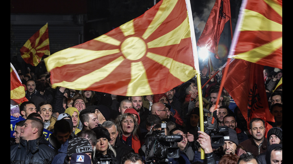 И двете големи партии в Македония се обявиха за победители