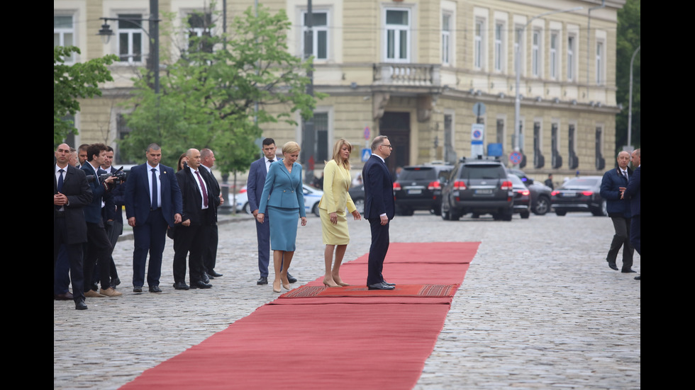Президентът на Полша пристигна у нас