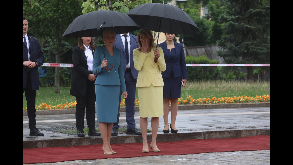 Президентът на Полша пристигна у нас