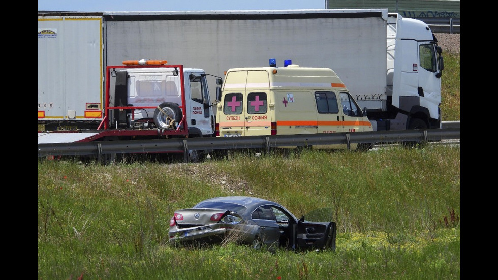 Автомобил катастрофира на Ботевградско шосе в София