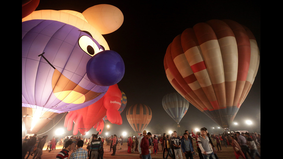 Фестивал на балоните с горещ въздух в Индия