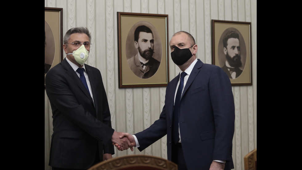 Започнаха консултациите при президента за нов кабинет
