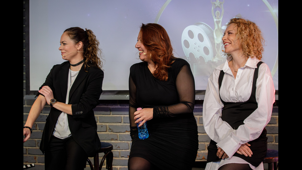 "Историите на Edna жена: Сценарият на живота" – едно събитие за живота като сцена!