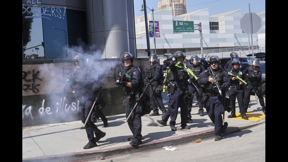 Сблъсъци между Гвардията и протестиращи в Лос Анджелис