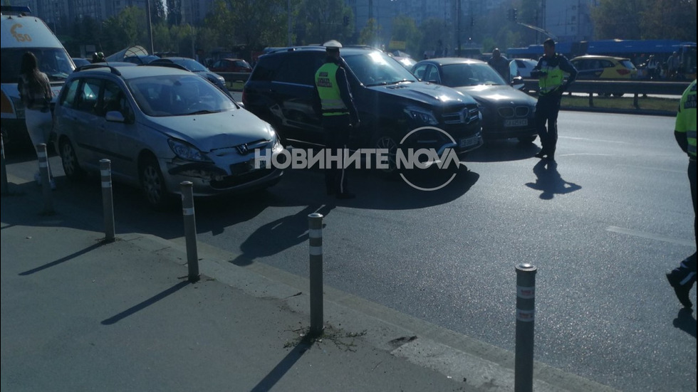 Катастрофа блокира бул. "Цариградско шосе"