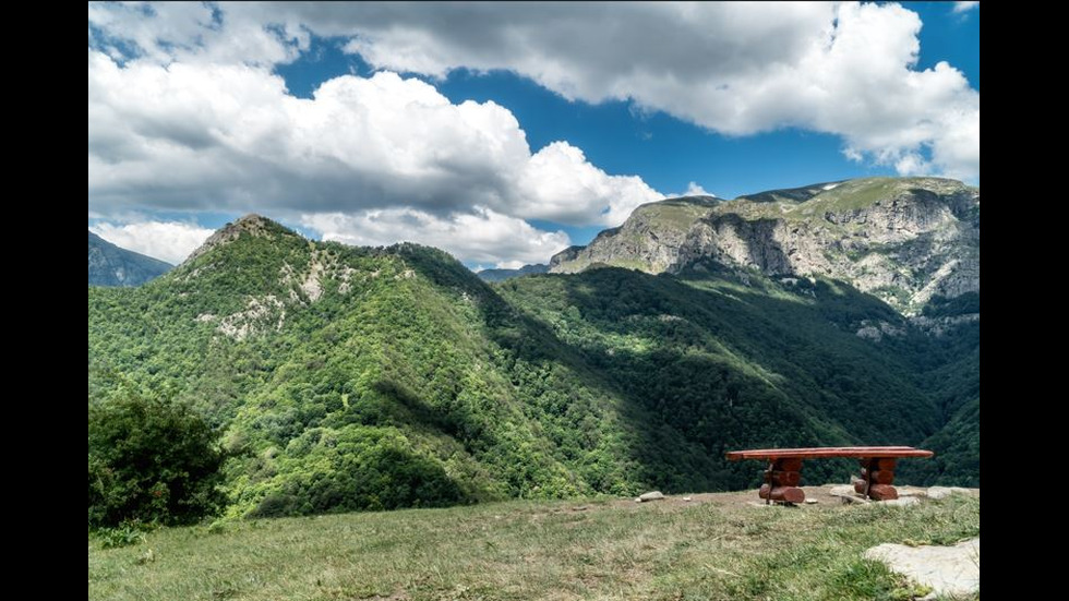 Приказни гледки към върховете на България