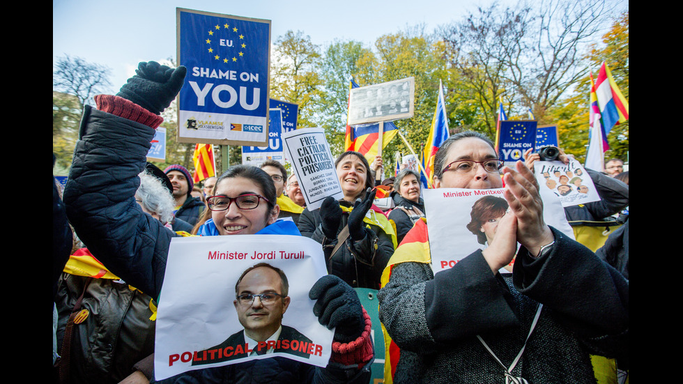 Стотици протестират в Брюксел за каталунската независимост