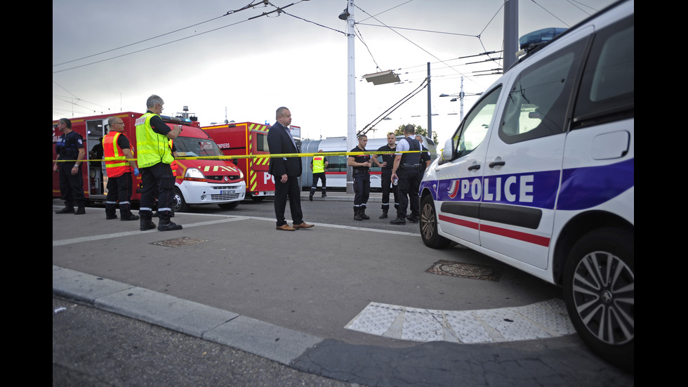Нападението в Лион вероятно е терористично нападение