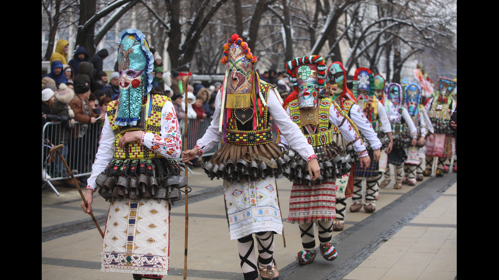 „Сурва” се завърна в Перник