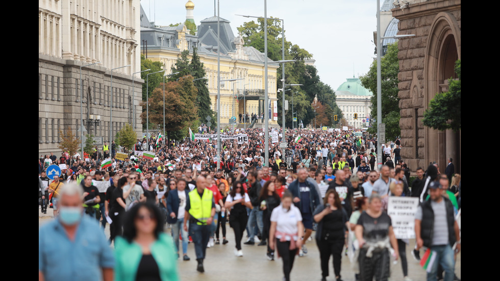 Протестиращи блокираха бул. "Цар Освободител"