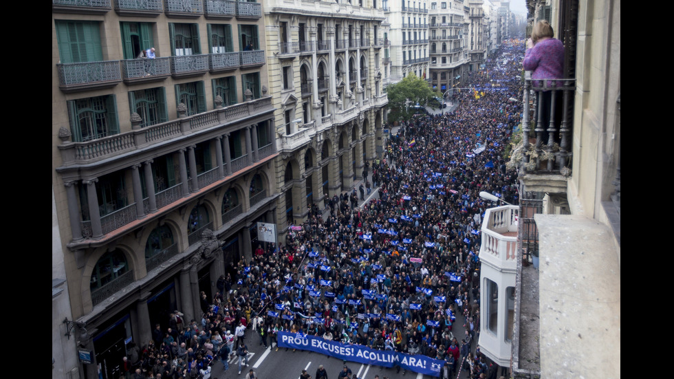 500 000 протестираха в Барселона, искат повече бежанци