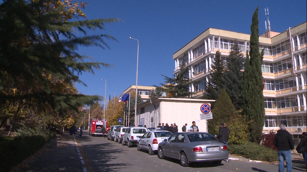 Евакуация на Тракийския университет заради пожар
