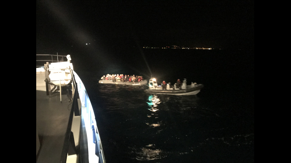 Българският кораб „Обзор“ е спасил над 1000 мигранти