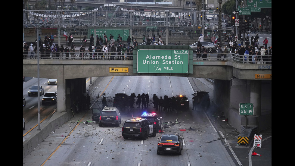 Сблъсъци между Гвардията и протестиращи в Лос Анджелис