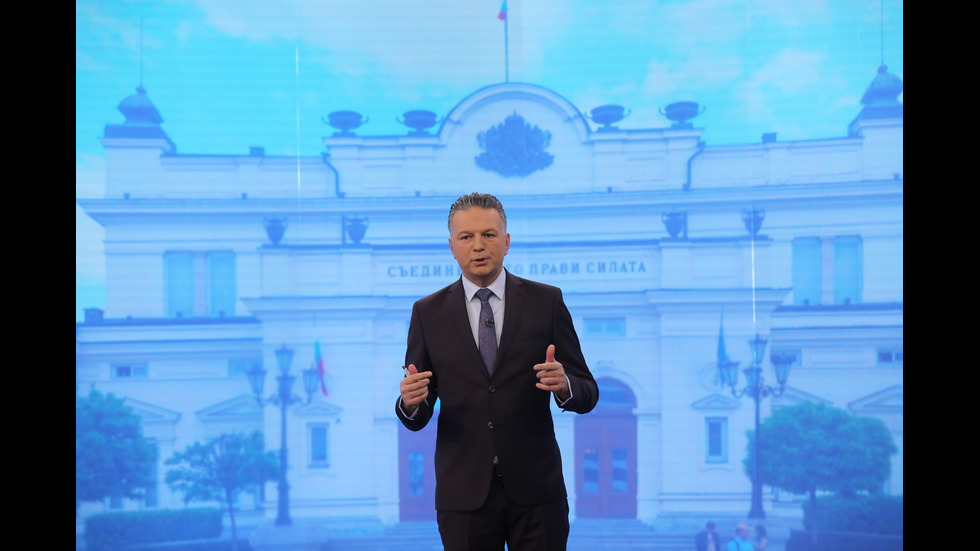 ЗАД КАДЪР: Изборното студио на NOVA