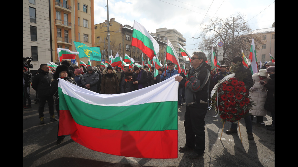 България прекланя глава пред паметта на Апостола на свободата