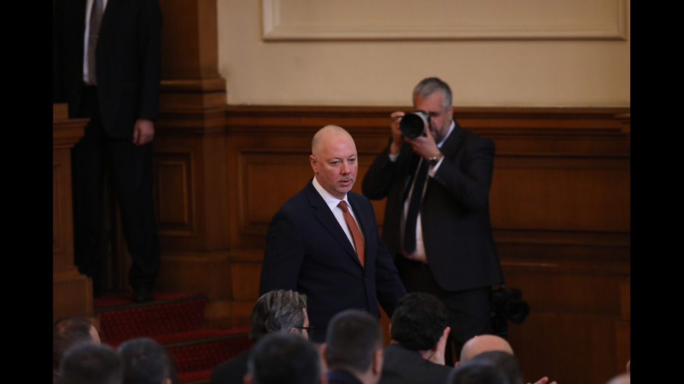 Осми ден на първото заседание на парламента