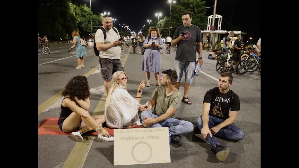 23 ДЕН ПРОТЕСТИ: Блокади в София и на АМ "Тракия"