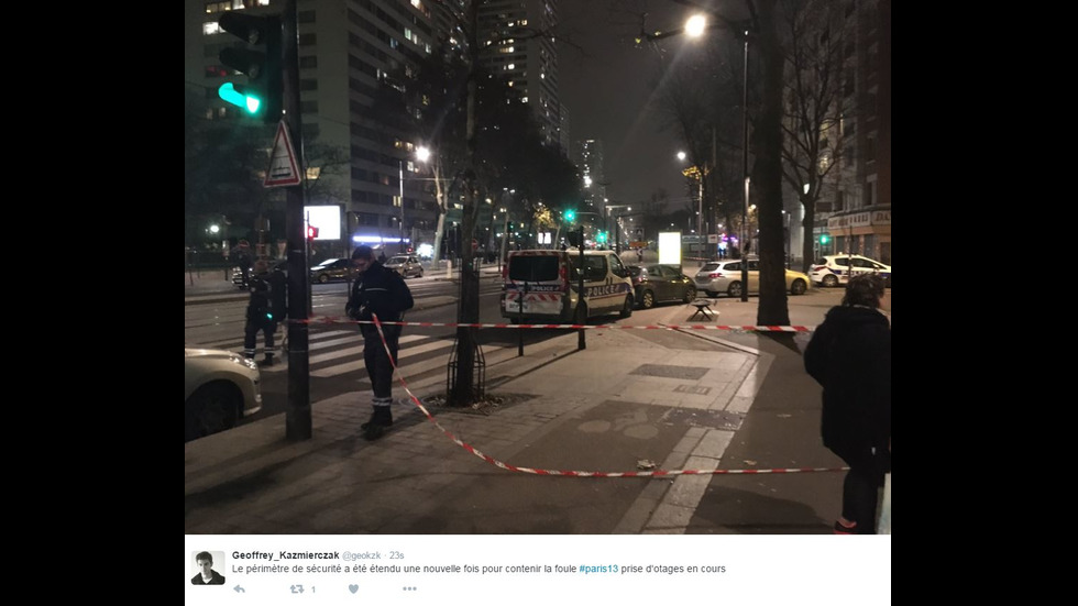 Въоръжен мъж взе 7 заложници в Париж