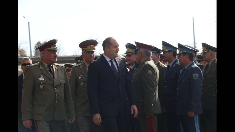 Церемония по отдаване на почит на загиналите войни