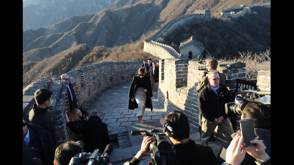 Мелания в зоопарк в Пекин и край Великата китайска стена