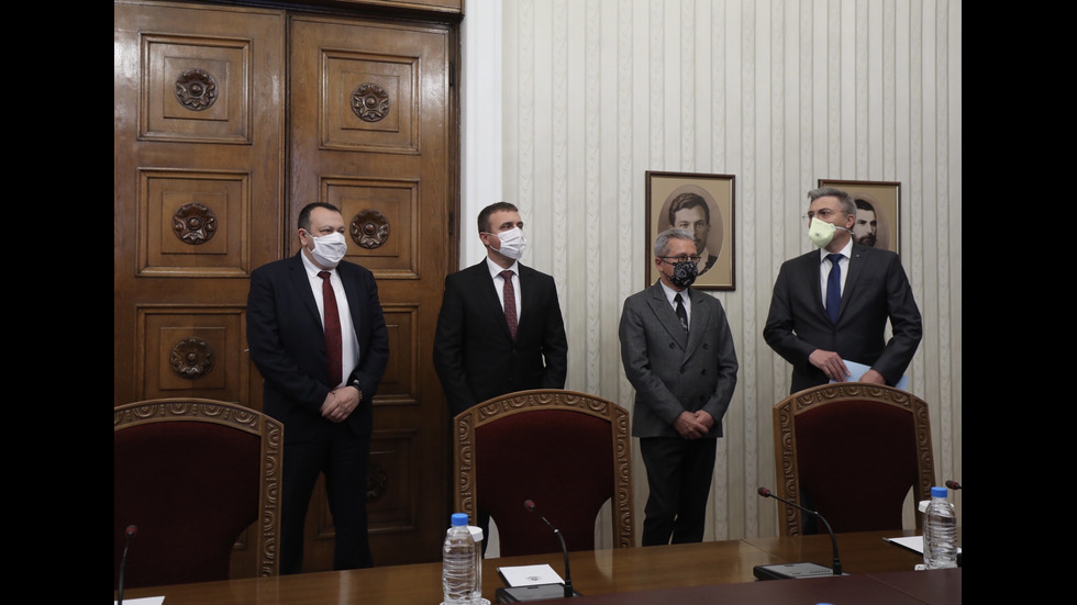 Започнаха консултациите при президента за нов кабинет
