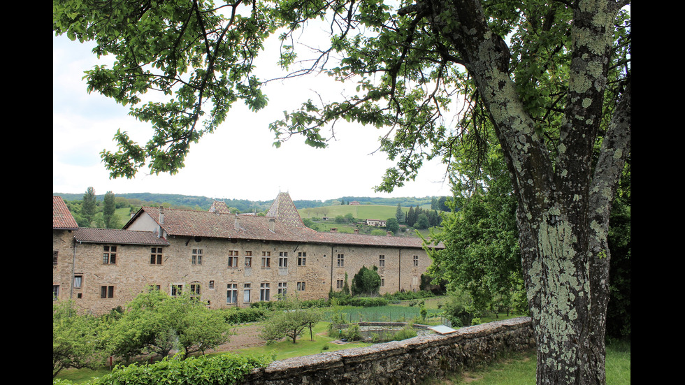 Градчето, което французите харесват най-много в страната си