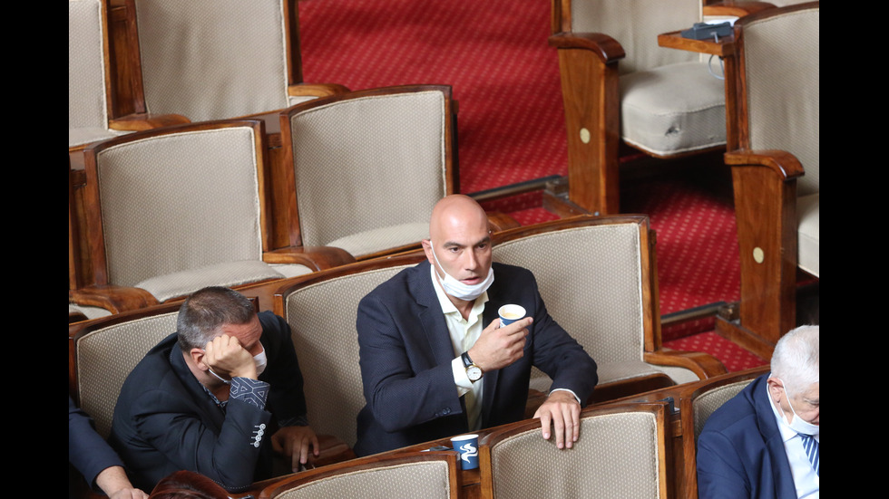 Антиправителствените протести минават в нова фаза