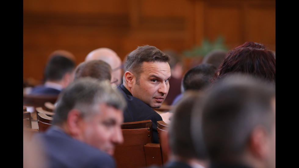 Осми ден на първото заседание на парламента