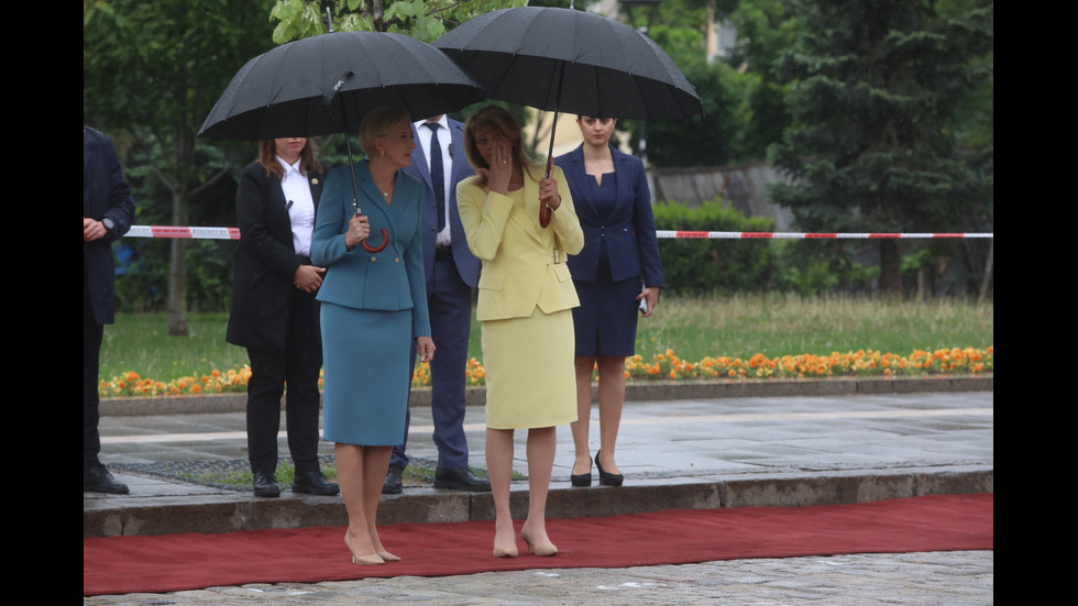Президентът на Полша пристигна у нас