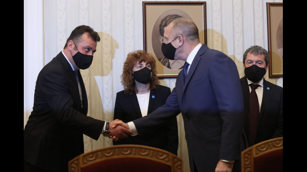 Започнаха консултациите при президента за нов кабинет