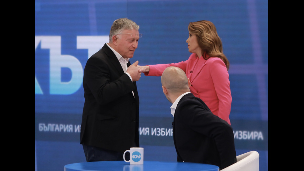 ЗАД КАДЪР: Изборното студио на NOVA в деня на балотажа