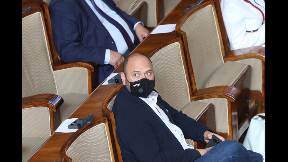 Антиправителствените протести минават в нова фаза