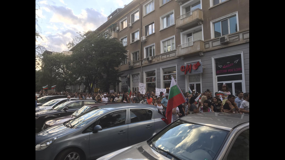 Митинги срещу властта в над 10 големи града у нас