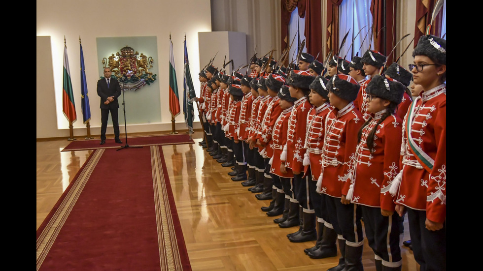 Млади гвардейци гостуваха при президента