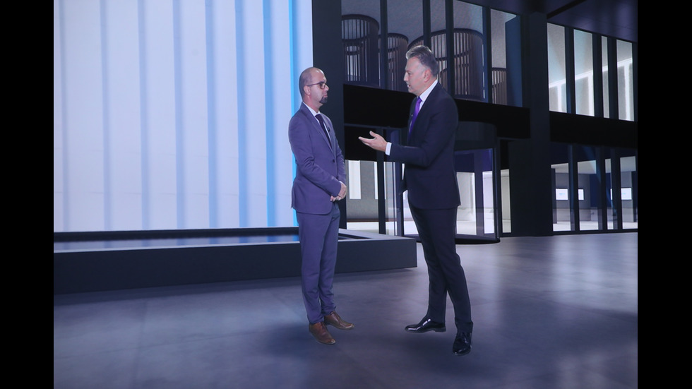 ЗАД КАДЪР: Изборният ден по NOVA В СНИМКИ