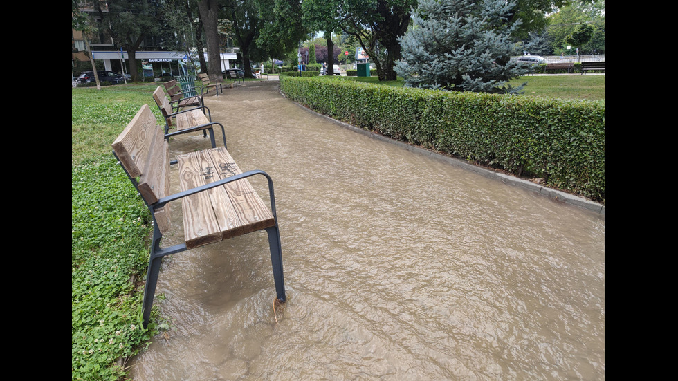 Авария остави голяма част от центъра на София без вода