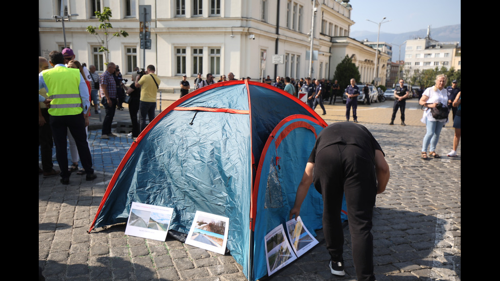 Пътни строители излязоха на протест