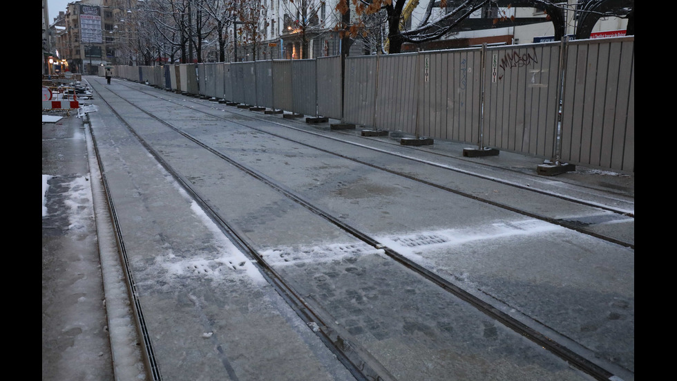 Пускат тестово трамваите по ул. "Граф Игнатиев" в София
