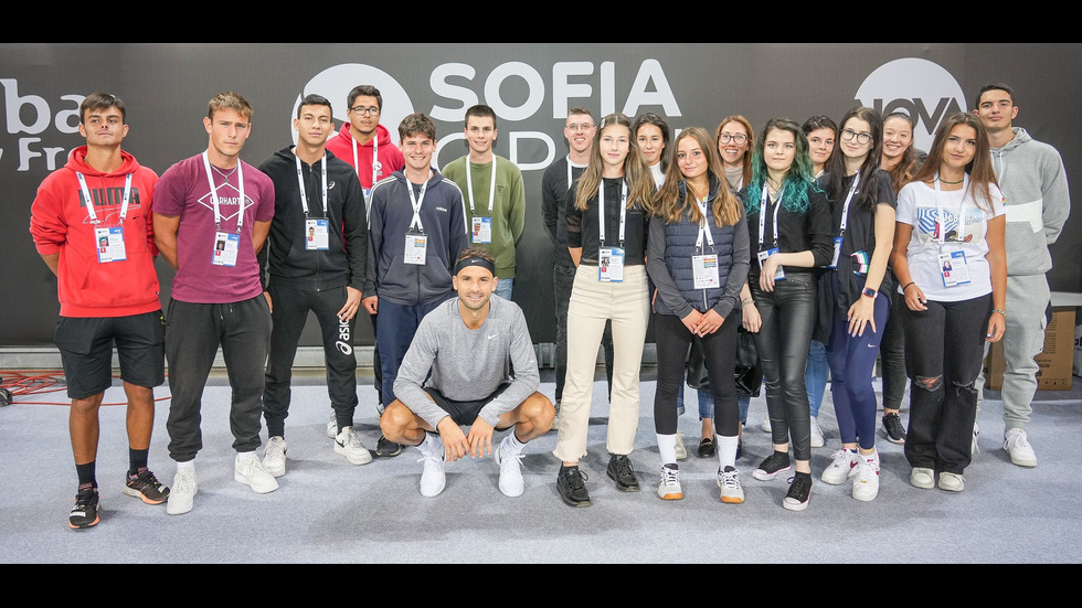 Григор Димитров изненада деца на Sofia Open 2022