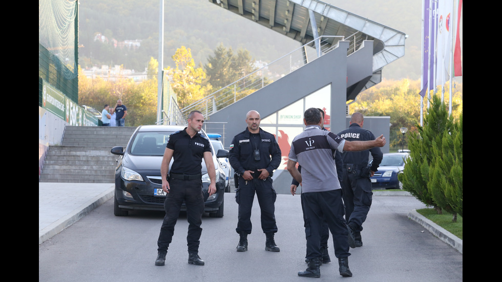 Спецпрокуратурата и ГДБОП влязоха в офисите на Българския футболен съюз